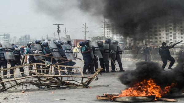 Massa menyerang dan merusak kuil Hindu di Bangladesh-1634312034