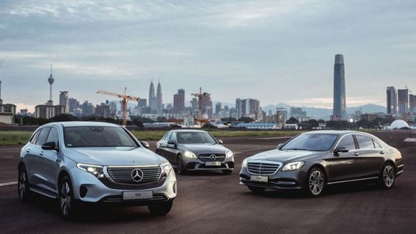 Mobil Asing-1633166083