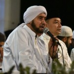 Habib Syech dan Wali Kota Surabaya Eri Cahaydi-1668132414