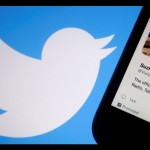 Arsip Foto - Tweet yang dipromosikan di kota Suzhou China ditampilkan di ponsel dekat logo Twitter, Kamis (8/9/2022). ANTARA/REUTERS/Florence Lo/am.-1674436498