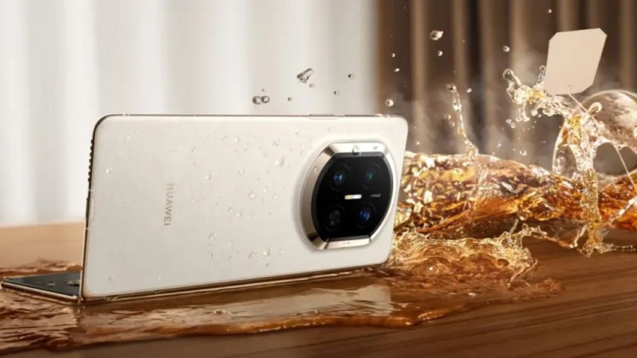 Biaya penggantian layar Huawei Mate X7 tercatat sebagai yang paling mahal. (Foto: Istimewa via Gizmochina)