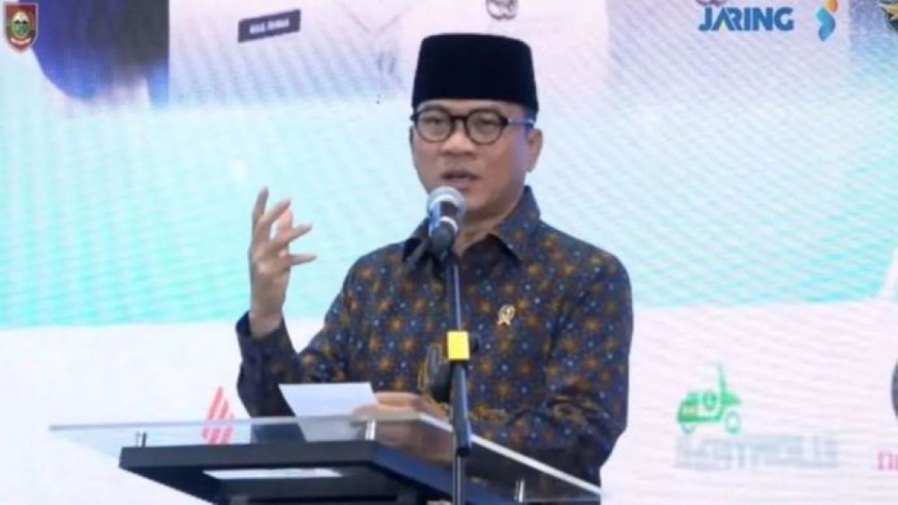 Tangkapan layar - Menteri Desa dan Pembangunan Daerah Tertinggal (Mendes PDT) Yandri Susanto menghadiri Grand Final Turnamen Esports Desa Nasional 2026, seperti dipantau secara daring di Jakarta, Selasa, 13 Januari 2026. (Foto: ANTARA/Tri Meilani Ameliya)
