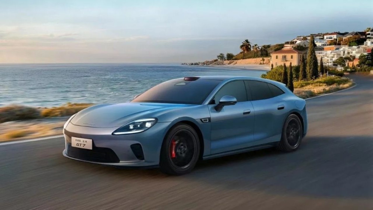 Mobil Listrik Aistaland GT7 mirip Porsche Taycan dijual jauh lebih murah. (Foto: Istimewa via Carscoop)