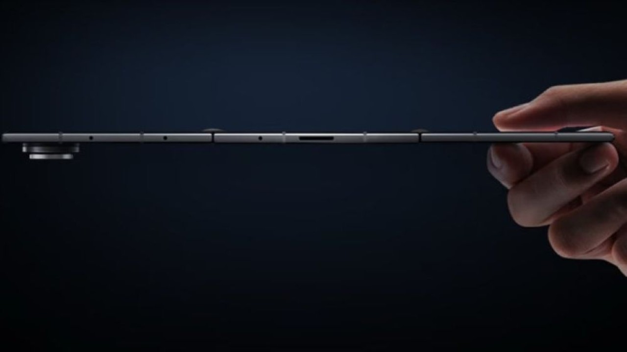 Samsung Galaxy Z TriFold resmi disetop di AS. (Foto: Istimewa via GSM Arena)