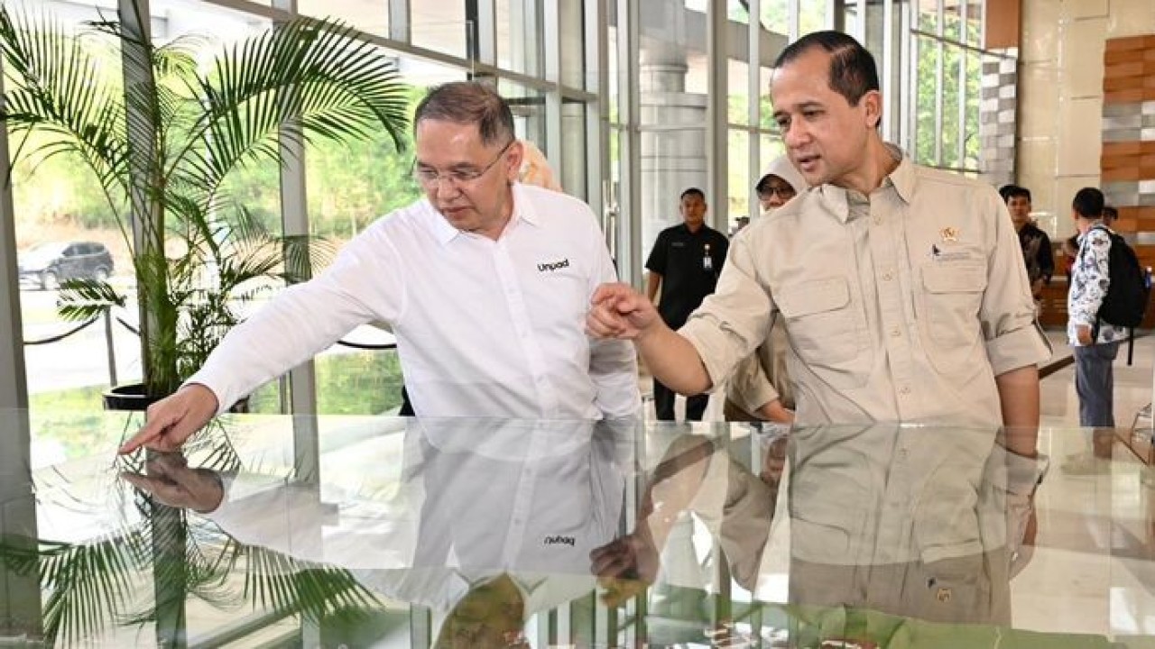 Kementerian Transmigrasi (Kementrans) bekerja sama dengan Universitas Padjadjaran (Unpad) mendorong pengembangan ubi jalar