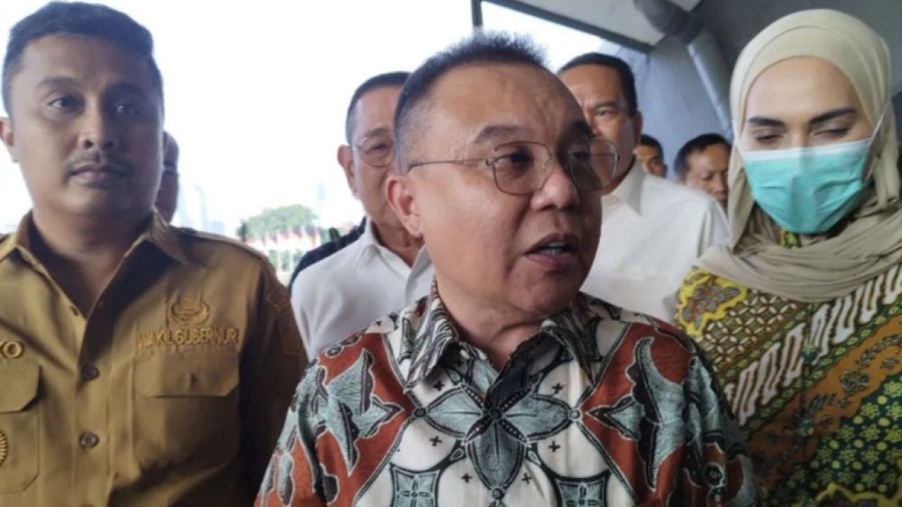Arsip - Wakil Ketua DPR RI Sufmi Dasco Ahmad di kompleks parlemen, Jakarta, Selasa (19/5/2026). (Foto: ANTARA/Bagus Ahmad Rizaldi)