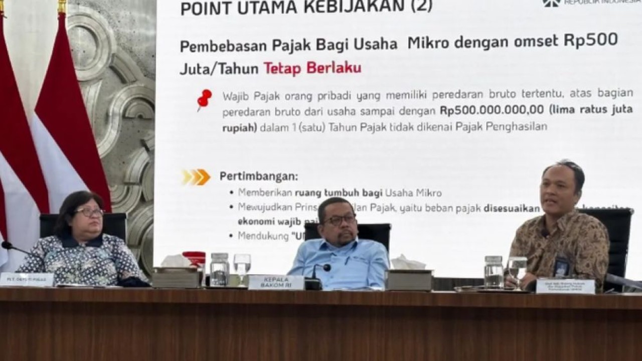 Kepala Bakom RI Muhammad Qodari (tengah) dalam konferensi pers di Jakarta, Rabu (10/6/2026). (Foto: ANTARA/Prisca Triferna)
