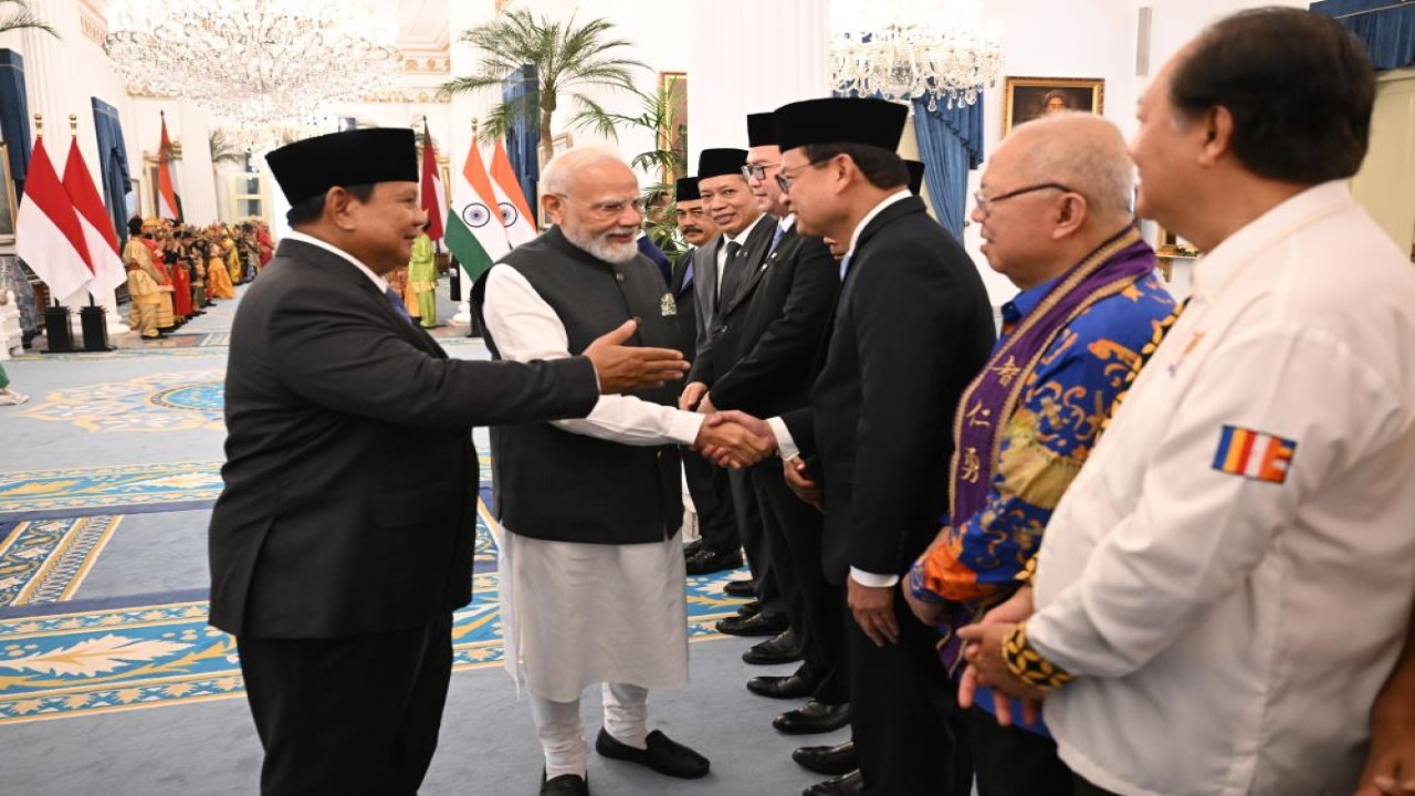 Kepala Badan Pengawas Obat dan Makanan (BPOM) RI, Prof. Dr. Taruna Ikrar, M.Biomed., Ph.D., mendampingi Presiden RI Prabowo Subianto dalam rangkaian kunjungan kenegaraan Perdana Menteri India Narendra Modi di Jakarta. (Istimewa)