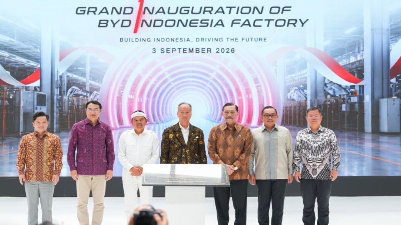 Menteri Perindustrian (Menperin) Agus Gumiwang Kartasasmita berharap investasi BYD di Indonesia tidak berhenti pada pembangunan dan produksi kendaraan listrik. (Foto: Istimewa/Adiantoro/NTV)