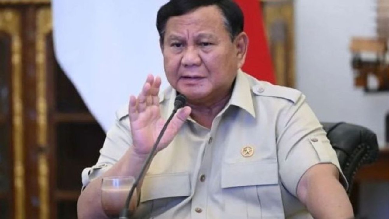 Arsip - Presiden Prabowo Subianto dalam rapat terbatas terkait penanganan bencana secara hybrid melalui konferensi video dari Istana Merdeka, Jakarta, Rabu (23/9/2026). (Foto: Antara)